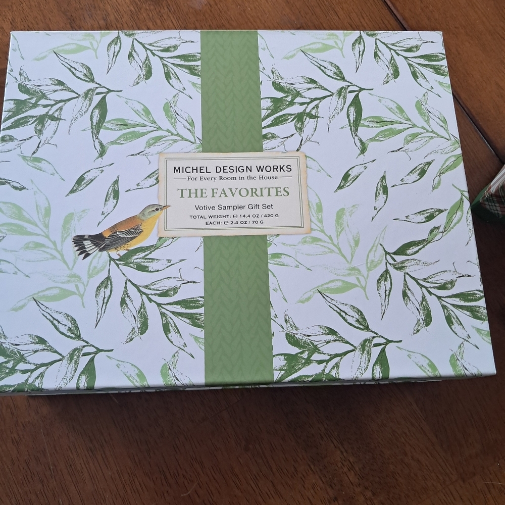 Michel Design Works White Sampler Gift Set